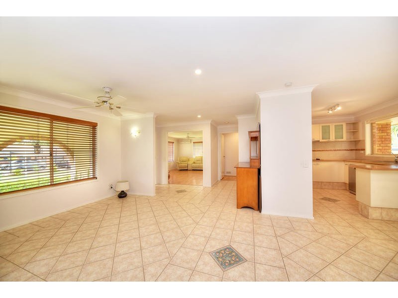 56 Treeview Drive, Burleigh Waters QLD 4220