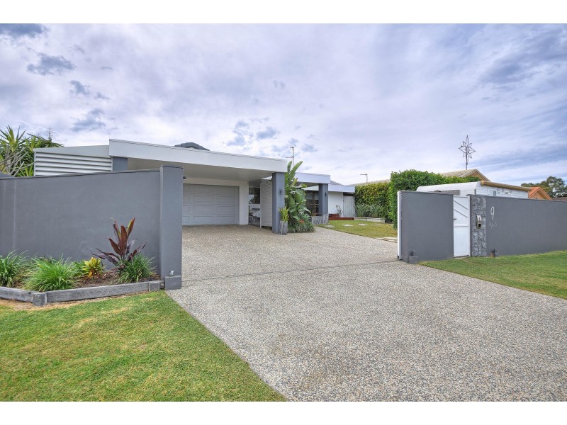 9 Maple Court, Burleigh Waters QLD 4220