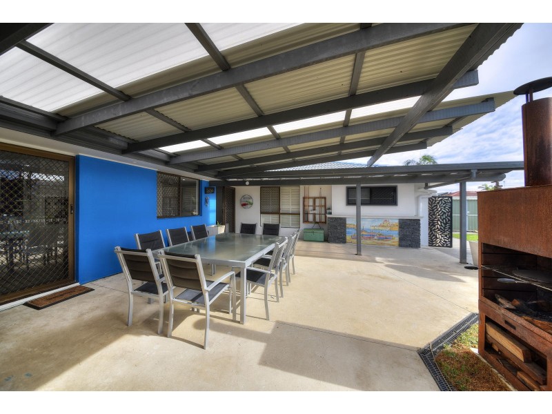 9 Maple Court, Burleigh Waters QLD 4220