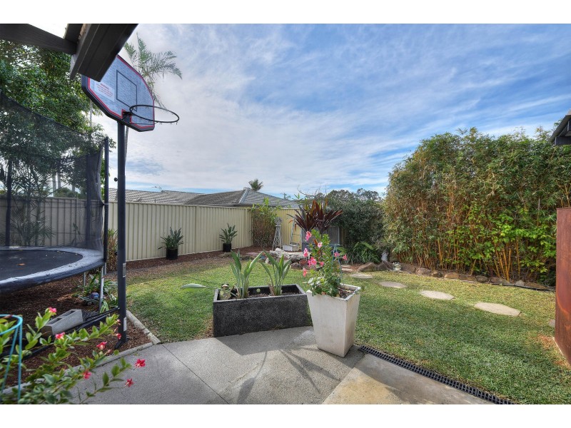 9 Maple Court, Burleigh Waters QLD 4220