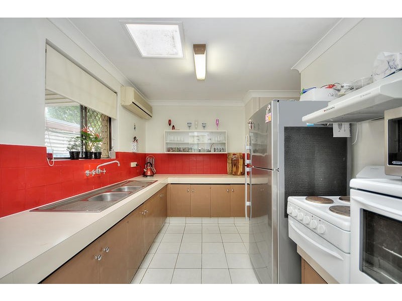 2 / 19 Doggett Drive, Miami QLD 4220