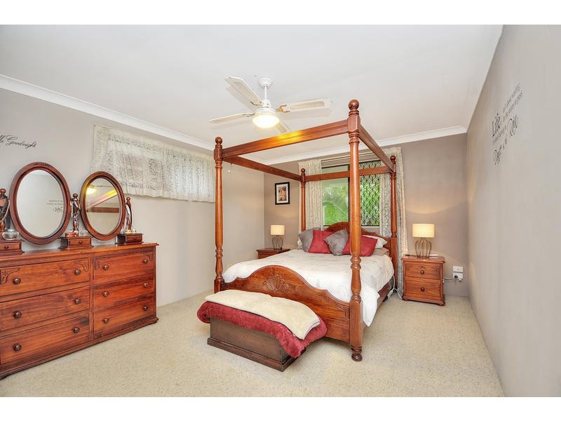 2 / 19 Doggett Drive, Miami QLD 4220