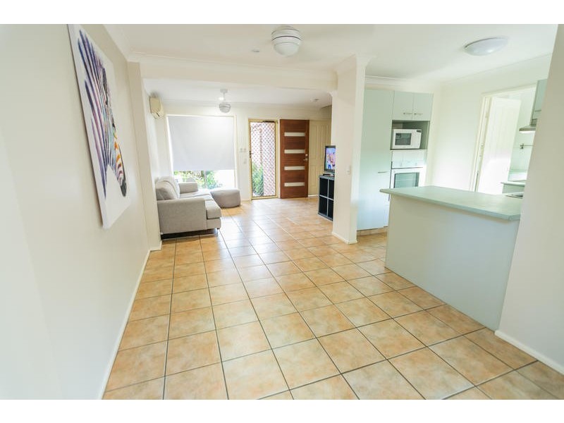 7 / 2 Simpsons Road, Currumbin Waters QLD 4223