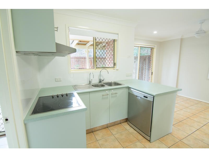 7 / 2 Simpsons Road, Currumbin Waters QLD 4223