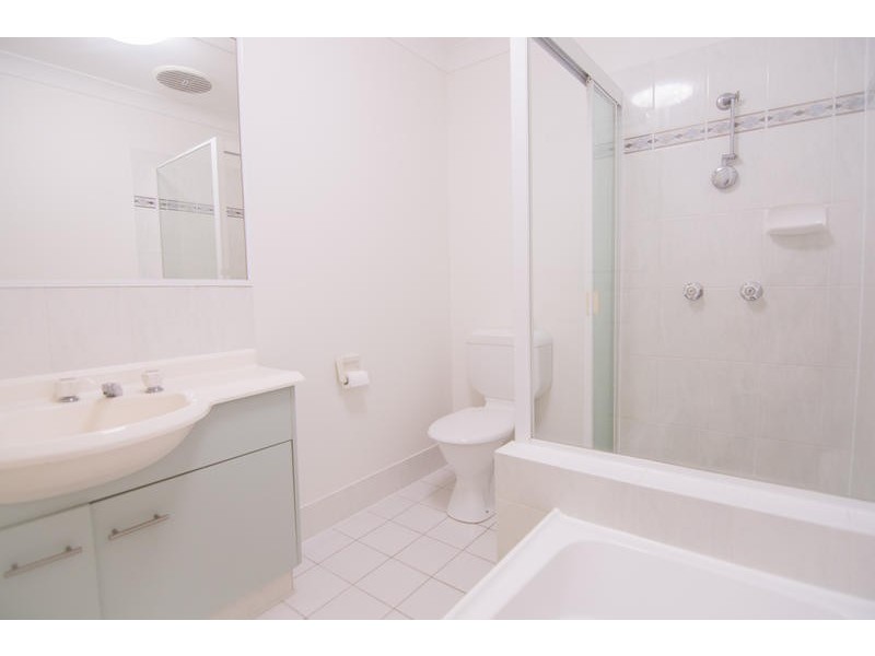 7 / 2 Simpsons Road, Currumbin Waters QLD 4223