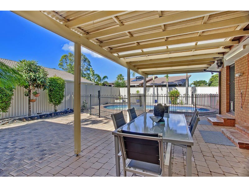 10 Cuckoo Crescent, Burleigh Waters QLD 4220