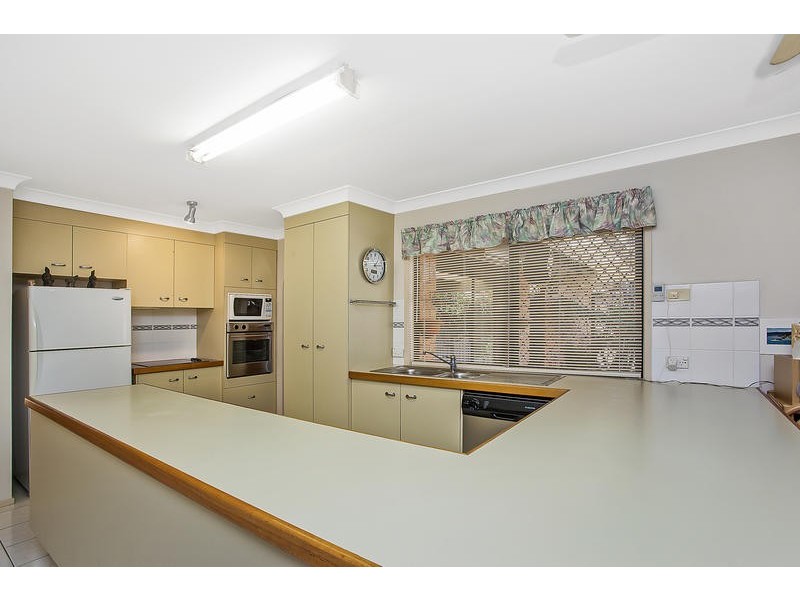 10 Cuckoo Crescent, Burleigh Waters QLD 4220