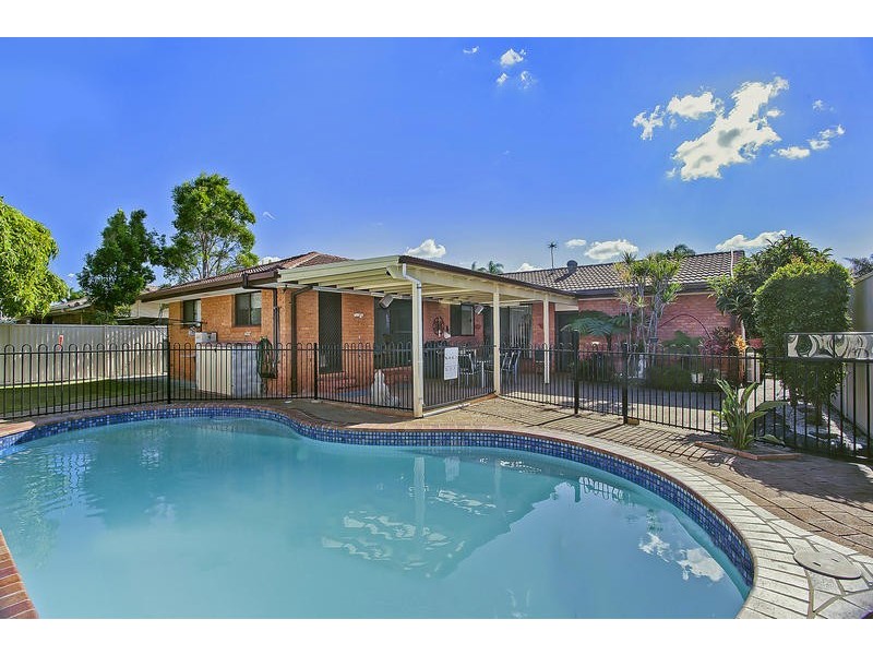 10 Cuckoo Crescent, Burleigh Waters QLD 4220