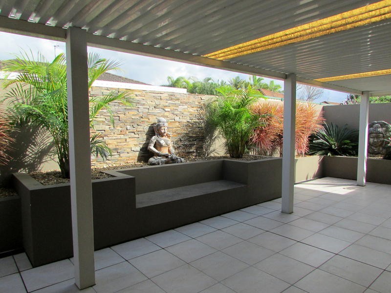 2 / 12 Elwood Court, Burleigh Waters QLD 4220