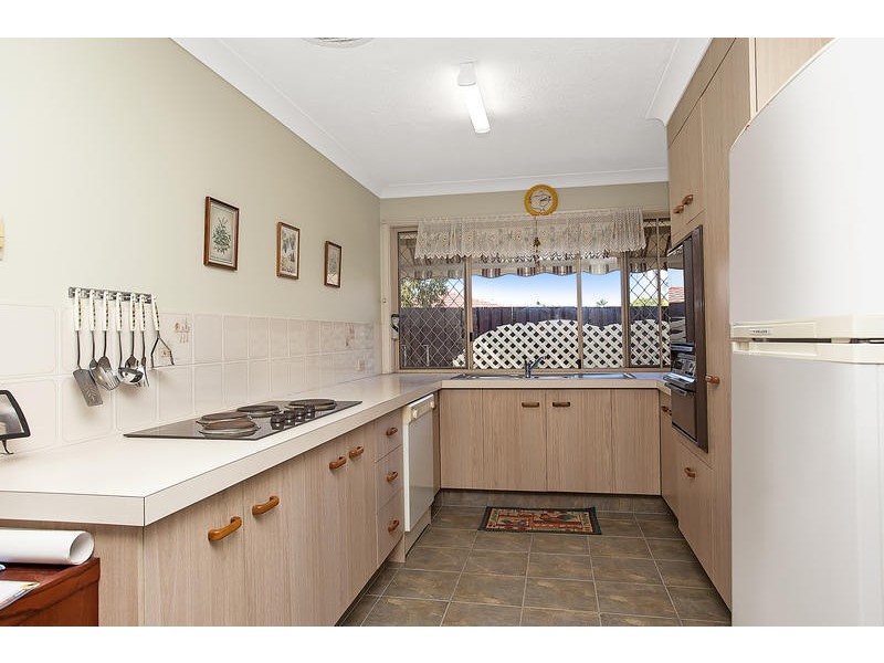 2 / 15 Elwood Court, Burleigh Waters QLD 4220