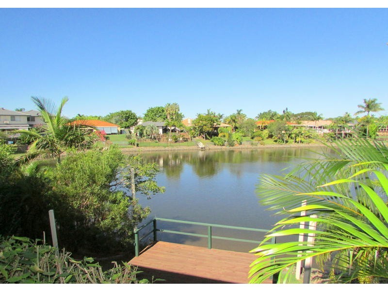 6 / 4 Lowood Court, Varsity Lakes QLD 4227