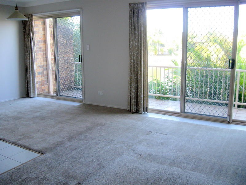 6 / 4 Lowood Court, Varsity Lakes QLD 4227