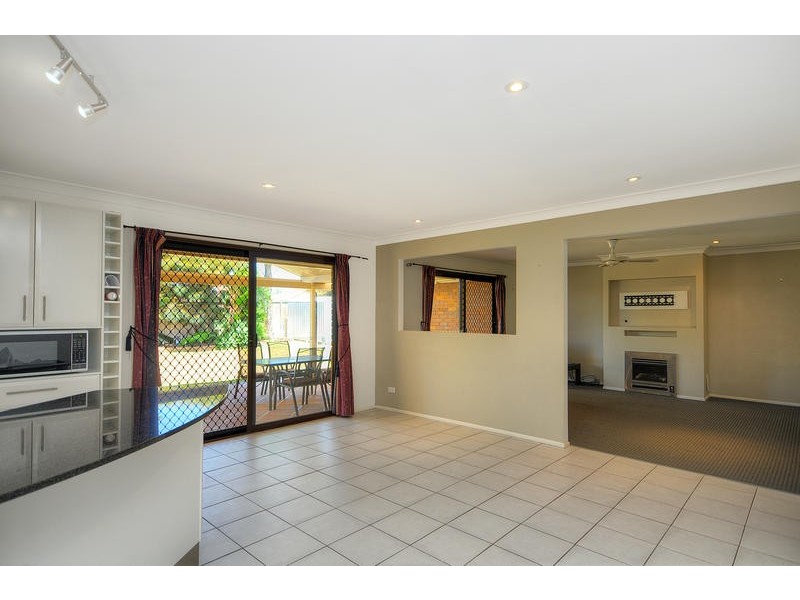 12 Coachwood Court, Burleigh Waters QLD 4220