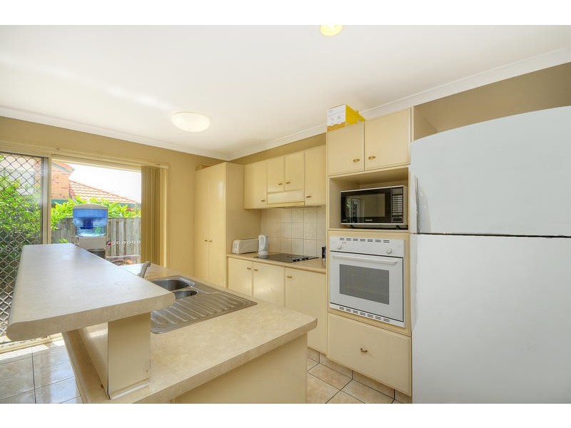 10 Gardendale Crescent, Burleigh Waters QLD 4220
