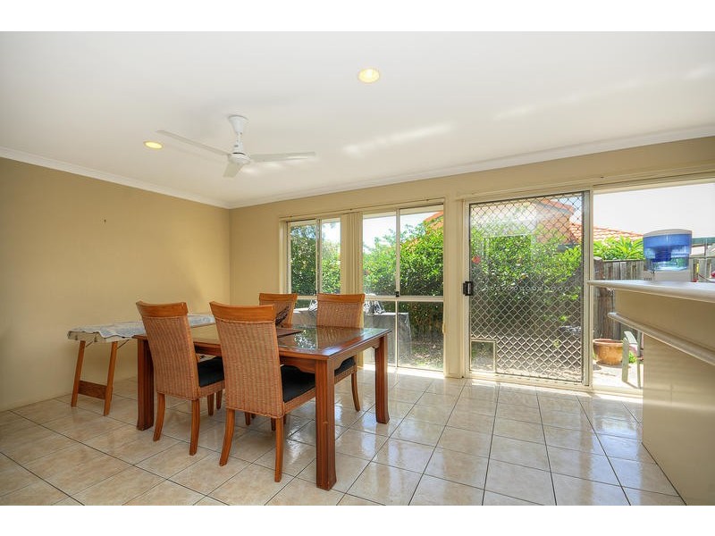 10 Gardendale Crescent, Burleigh Waters QLD 4220