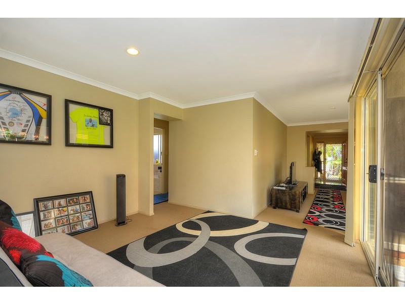 10 Gardendale Crescent, Burleigh Waters QLD 4220