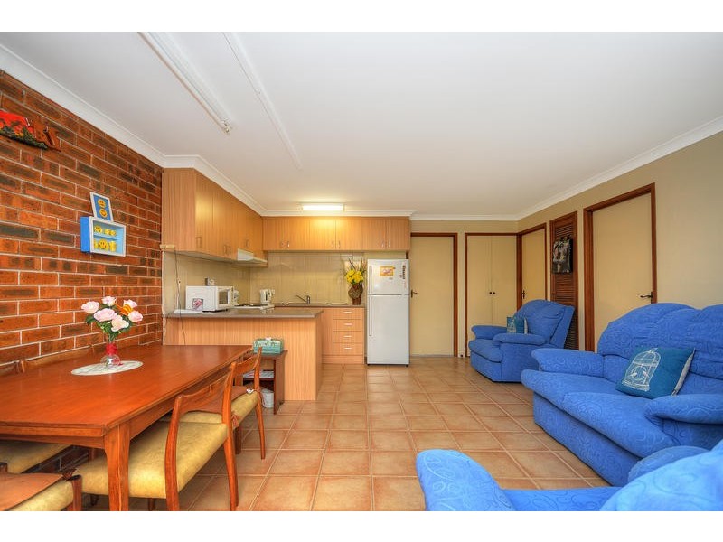 1 / 24 Walker Avenue, Palm Beach QLD 4221