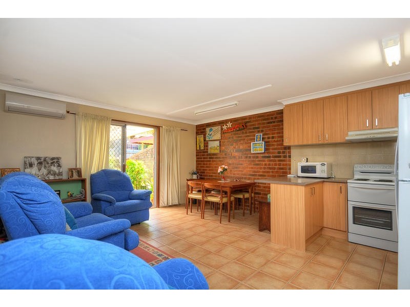 1 / 24 Walker Avenue, Palm Beach QLD 4221