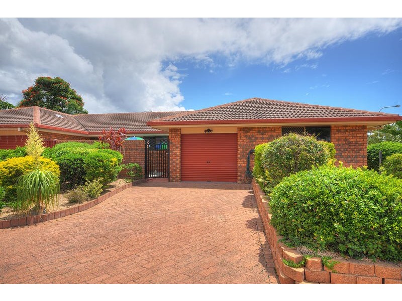 8 / 4 Redleaf Court, Burleigh Waters QLD 4220