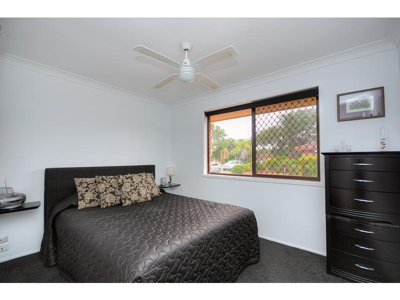 8 / 4 Redleaf Court, Burleigh Waters QLD 4220