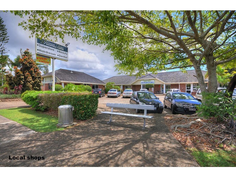 8 / 4 Redleaf Court, Burleigh Waters QLD 4220
