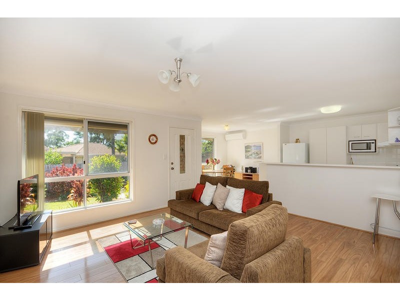 2 / 9 Valmai Court, Burleigh Waters QLD 4220