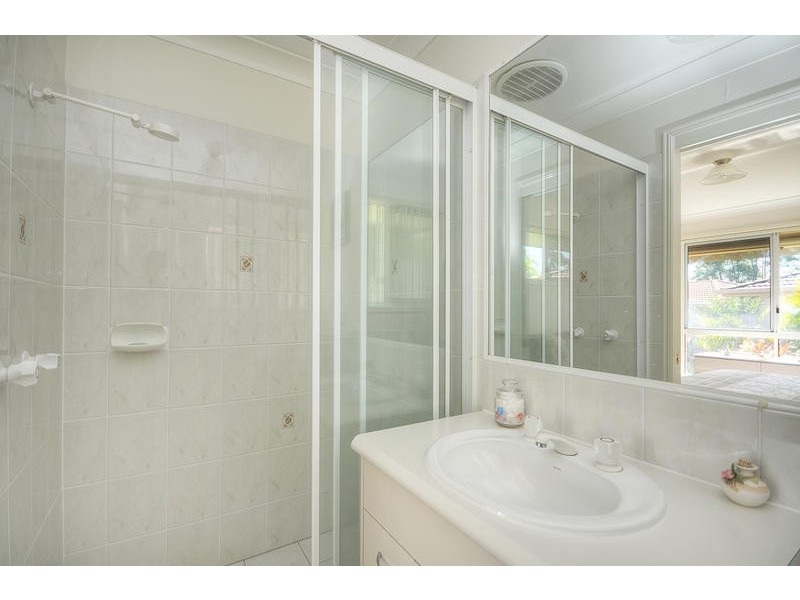 2 / 9 Valmai Court, Burleigh Waters QLD 4220