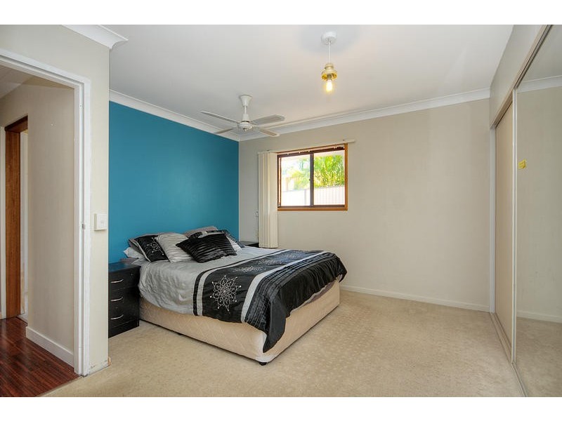 24 Seahawk Crescent, Burleigh Waters QLD 4220