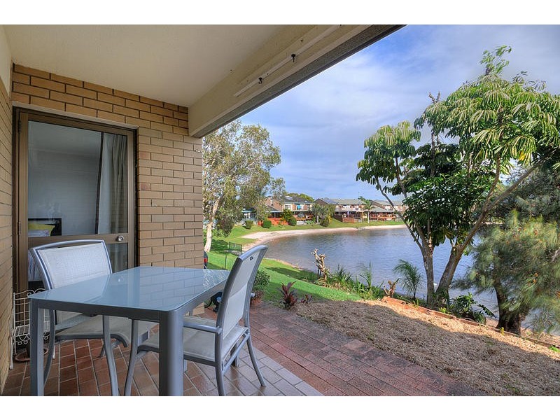 7 / 20 Barbet Place, Burleigh Waters QLD 4220