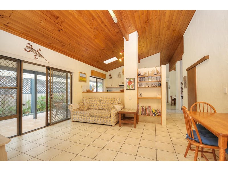 17 Avocet Avenue, Burleigh Waters QLD 4220