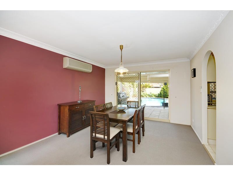6 Maple Court, Burleigh Waters QLD 4220