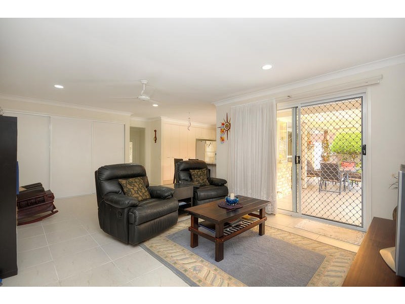 21 Oakland Court, Burleigh Waters QLD 4220