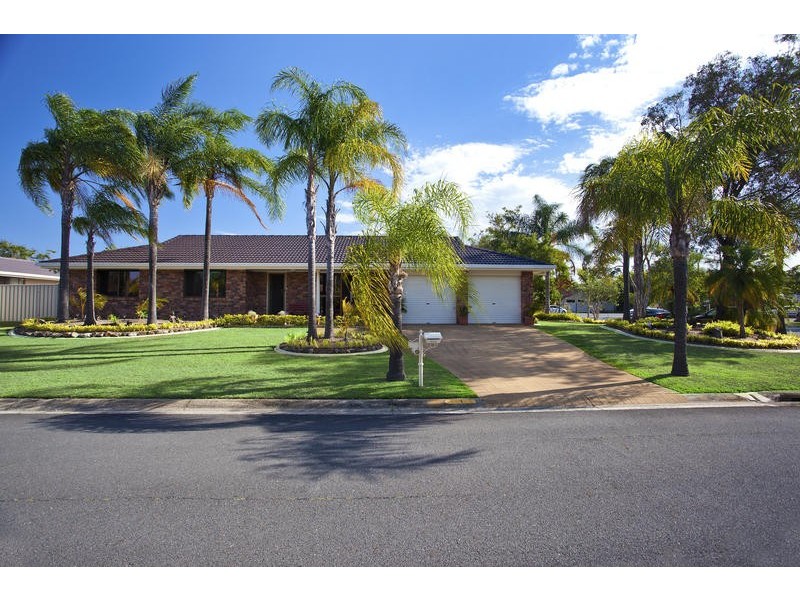 1 Palmwood Court, Burleigh Waters QLD 4220