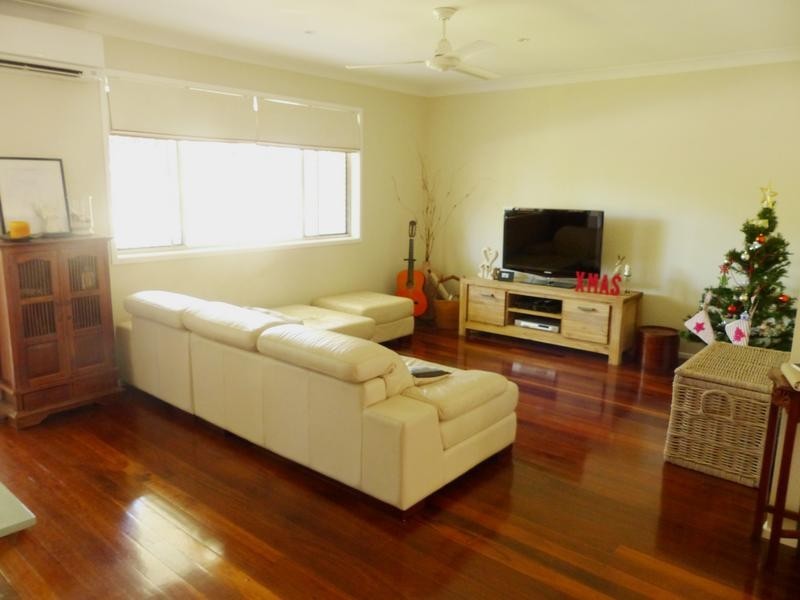 40 Forrest Avenue, Molendinar QLD 4214