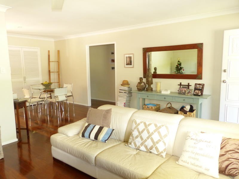 40 Forrest Avenue, Molendinar QLD 4214