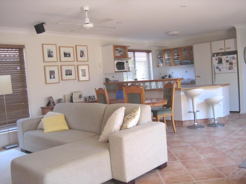 1 / 34 Twenty Sixth Avenue, Palm Beach QLD 4221