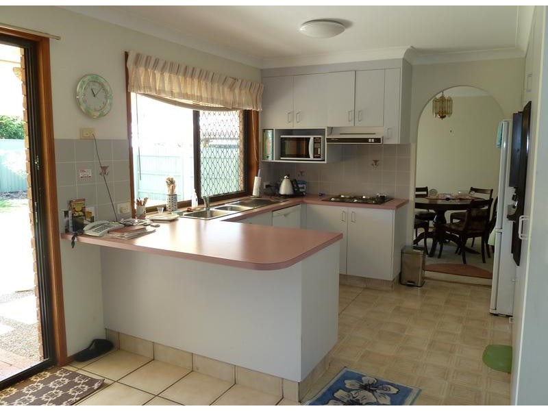13 Silkyoak Court, Burleigh Waters QLD 4220