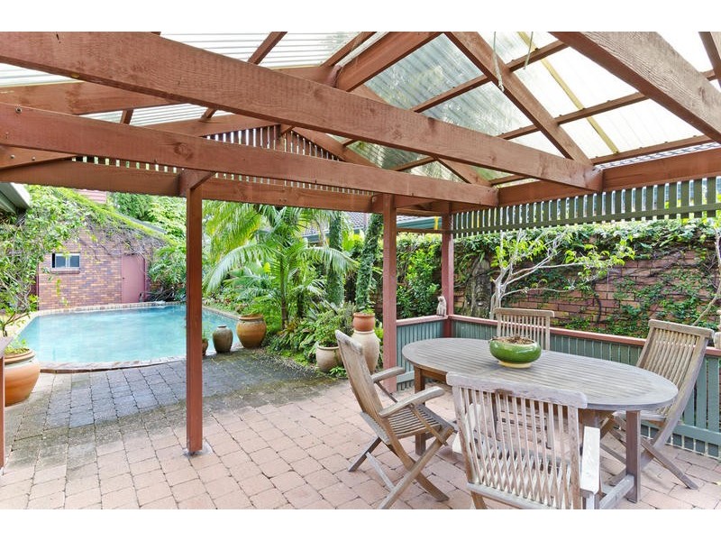 136 Tallebudgera Drive, Palm Beach QLD 4221