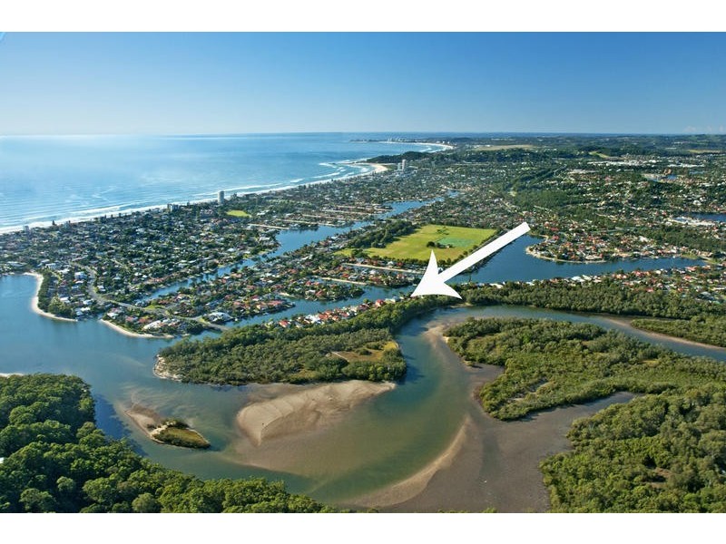 136 Tallebudgera Drive, Palm Beach QLD 4221