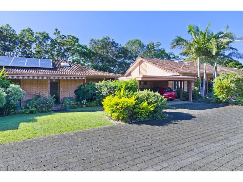 11 Araucaria Way, Elanora QLD 4221