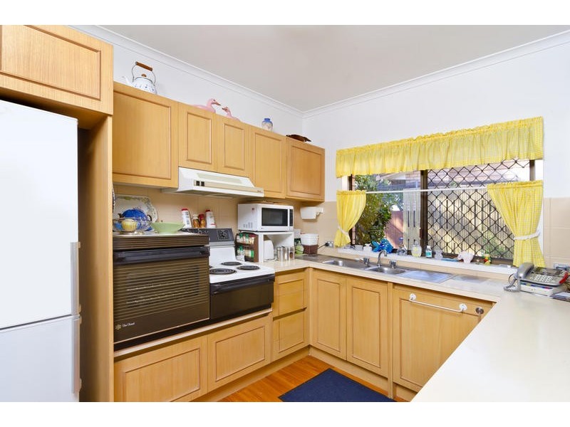 11 Araucaria Way, Elanora QLD 4221