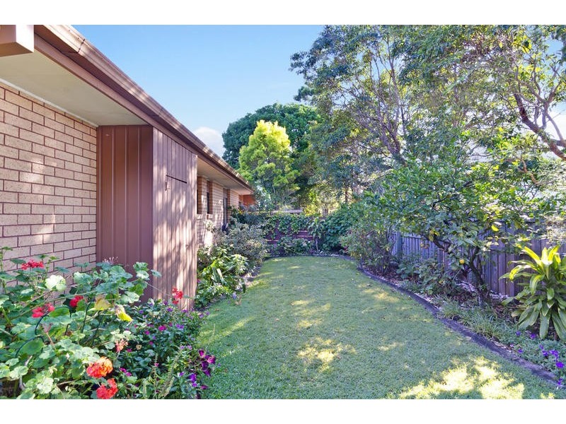 11 Araucaria Way, Elanora QLD 4221
