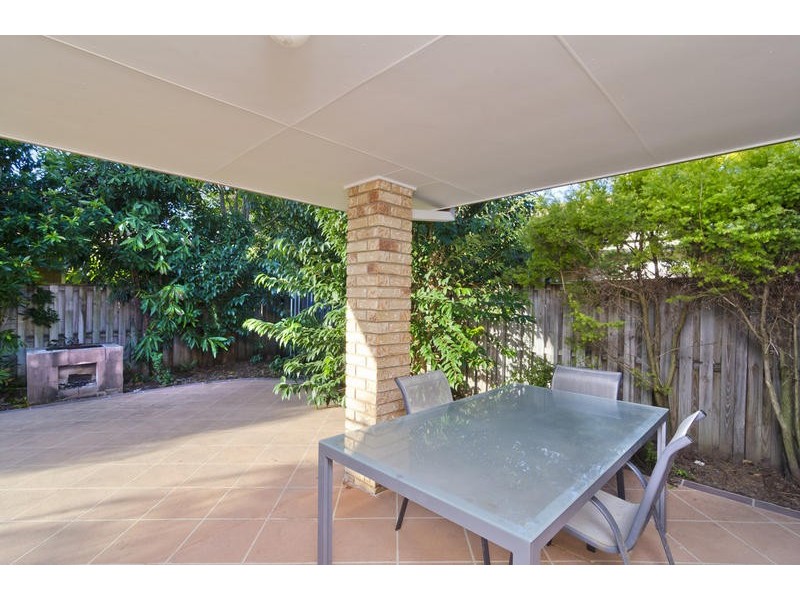 17 Nozomi Street, Burleigh Waters QLD 4220