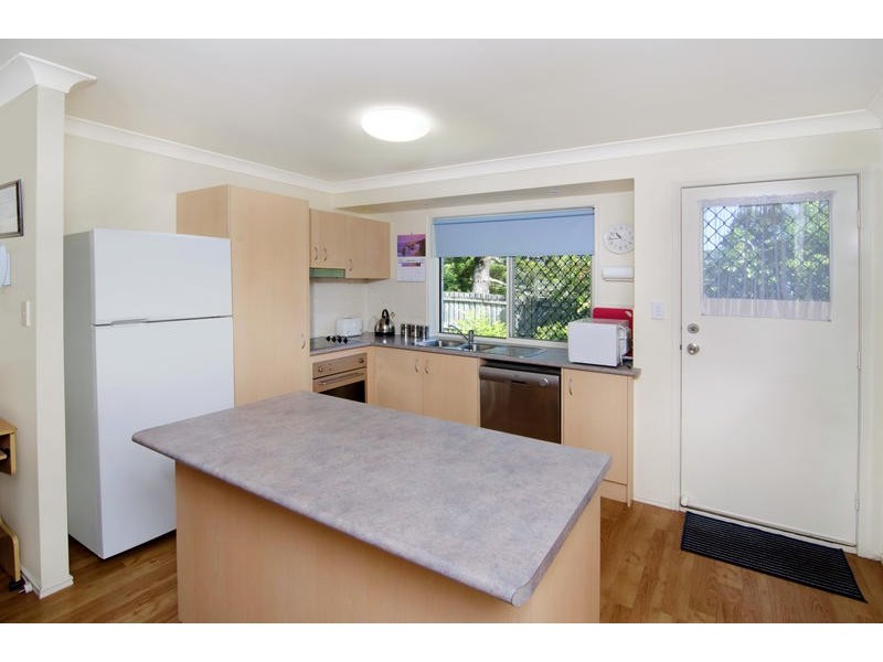 5 /27 Tallebudgera Creek Road, Burleigh Heads QLD 4220