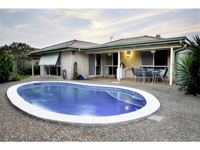 18 Bergamont Street, Elanora QLD 4221