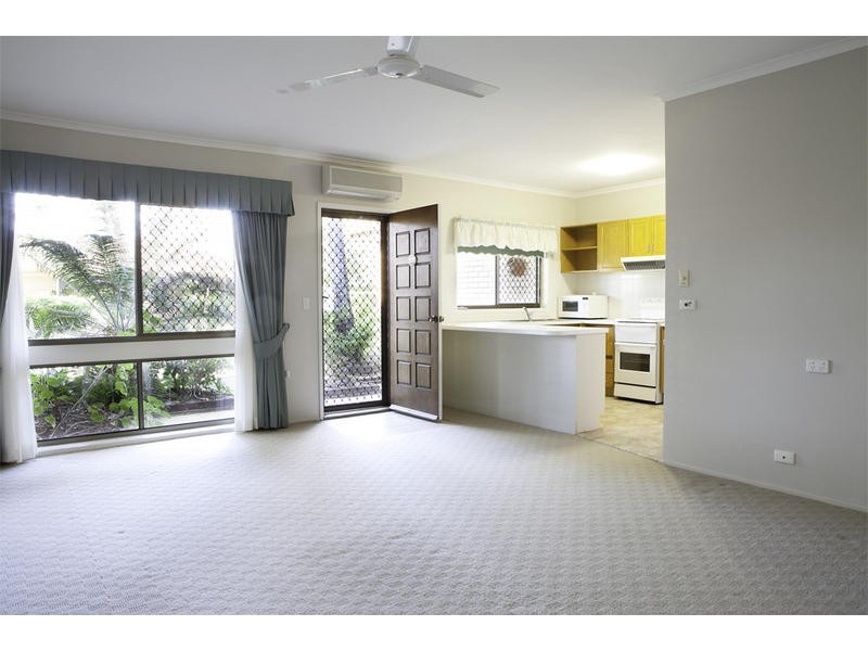 27/ 11 Araucaria Way, Elanora QLD 4221