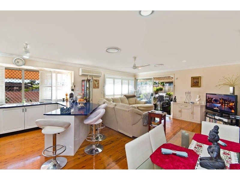 14 Damson Place, Elanora QLD 4221