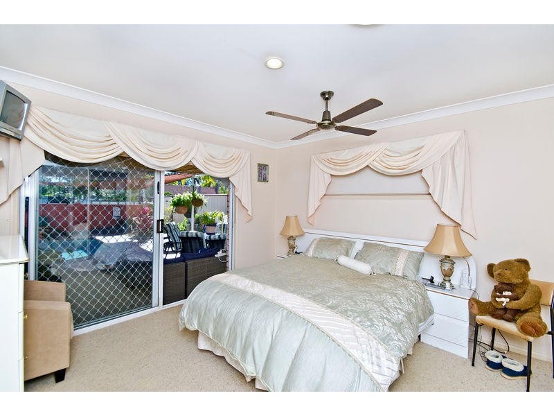 14 Damson Place, Elanora QLD 4221