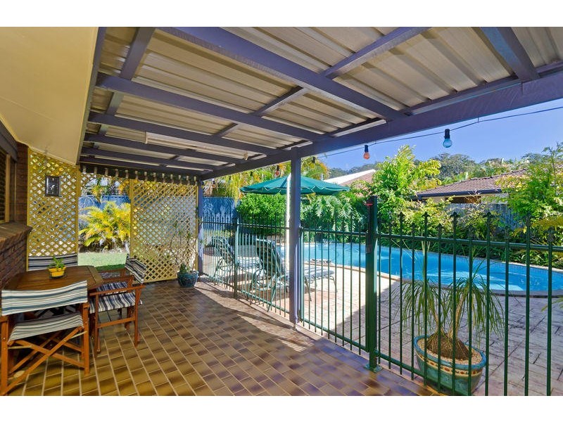 27 Aethalia Street, Currumbin Waters QLD 4223