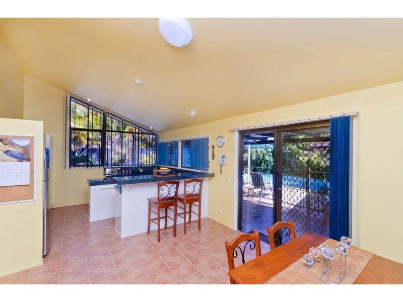 27 Aethalia Street, Currumbin Waters QLD 4223